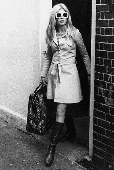 Brigitte Bardot Côte d'Azur Strapped – Designer Clutch Bags